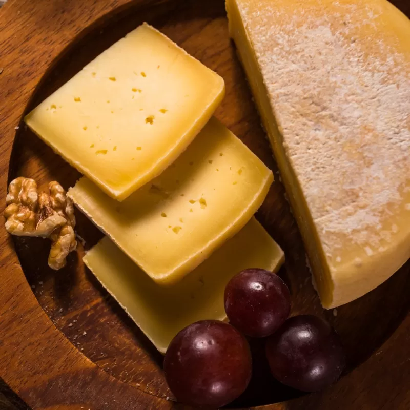queso-ecologico-leche-cruda-de-vaca-vare-452-g (2)